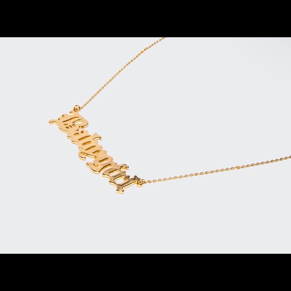 Baby girl chasin dreams necklace🖤 ✨ - Picture 1 of 5